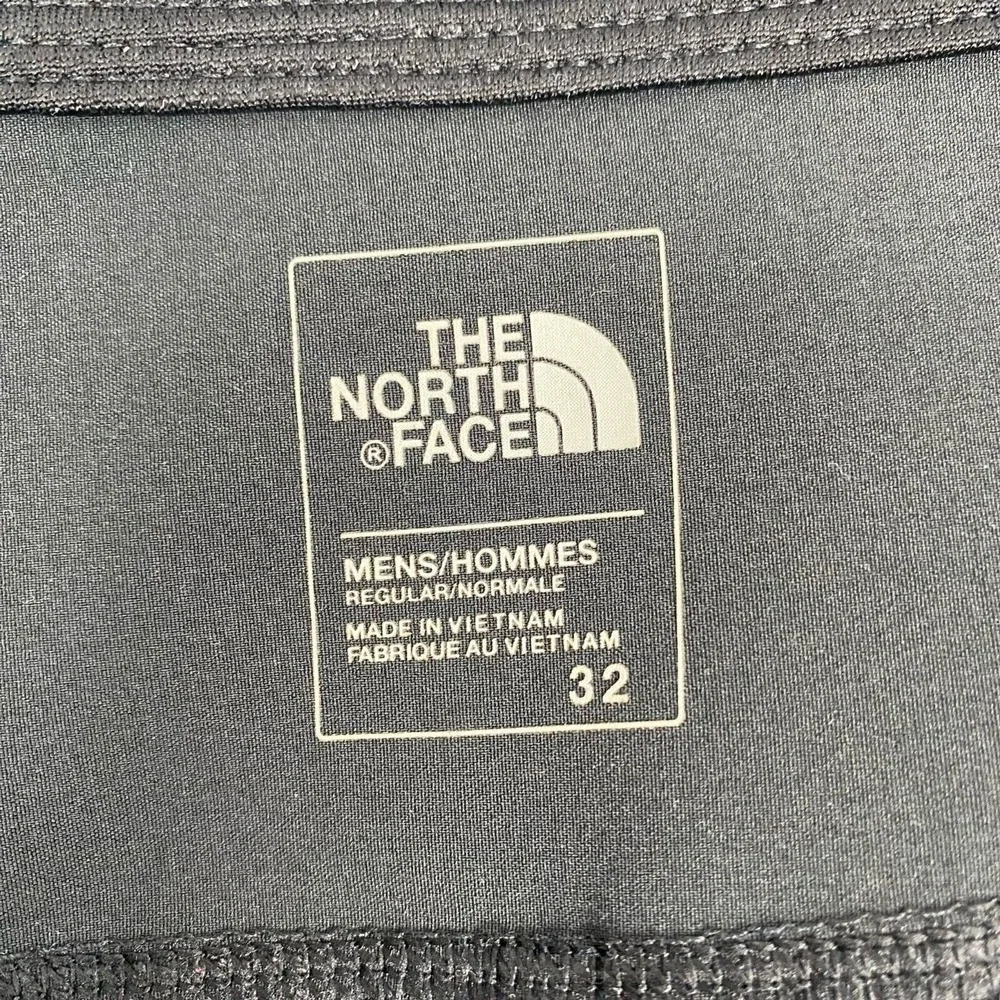 The North Face Mens Size 32 Shorts Black Pockets Adjustable‎ Waist Low Rise